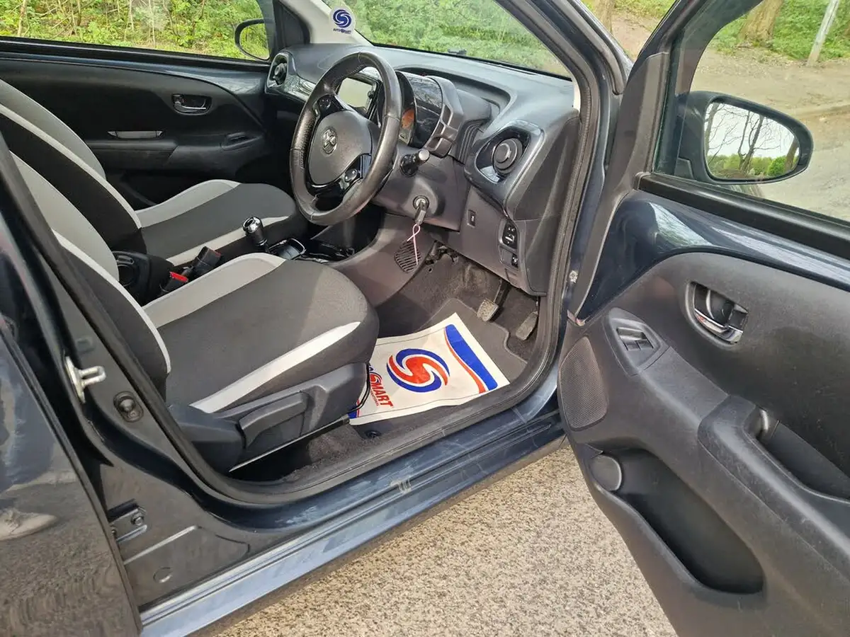 2018-toyota-aygo-10-vvt-i-x-press-71bhp-x-shift-big-21