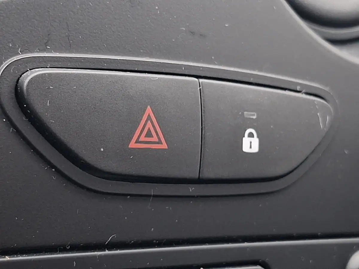 2017-dacia-duster-15dci-prestige-auto-big-13