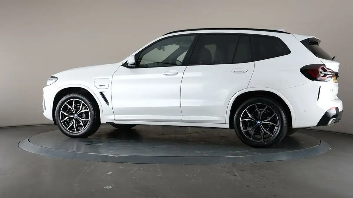2022-bmw-x3-20-xdrive-30e-m-sport-big-68