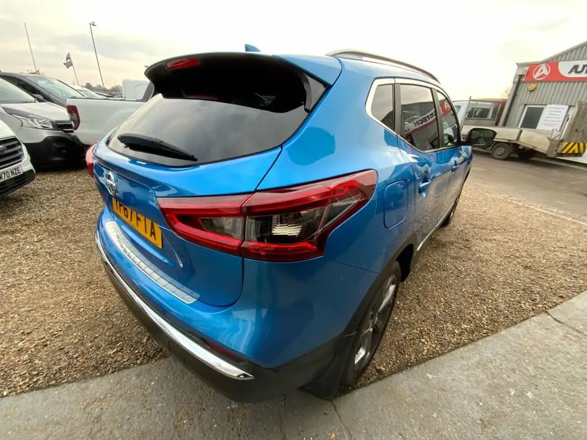 2017-nissan-qashqai-15dci-tekna-big-6