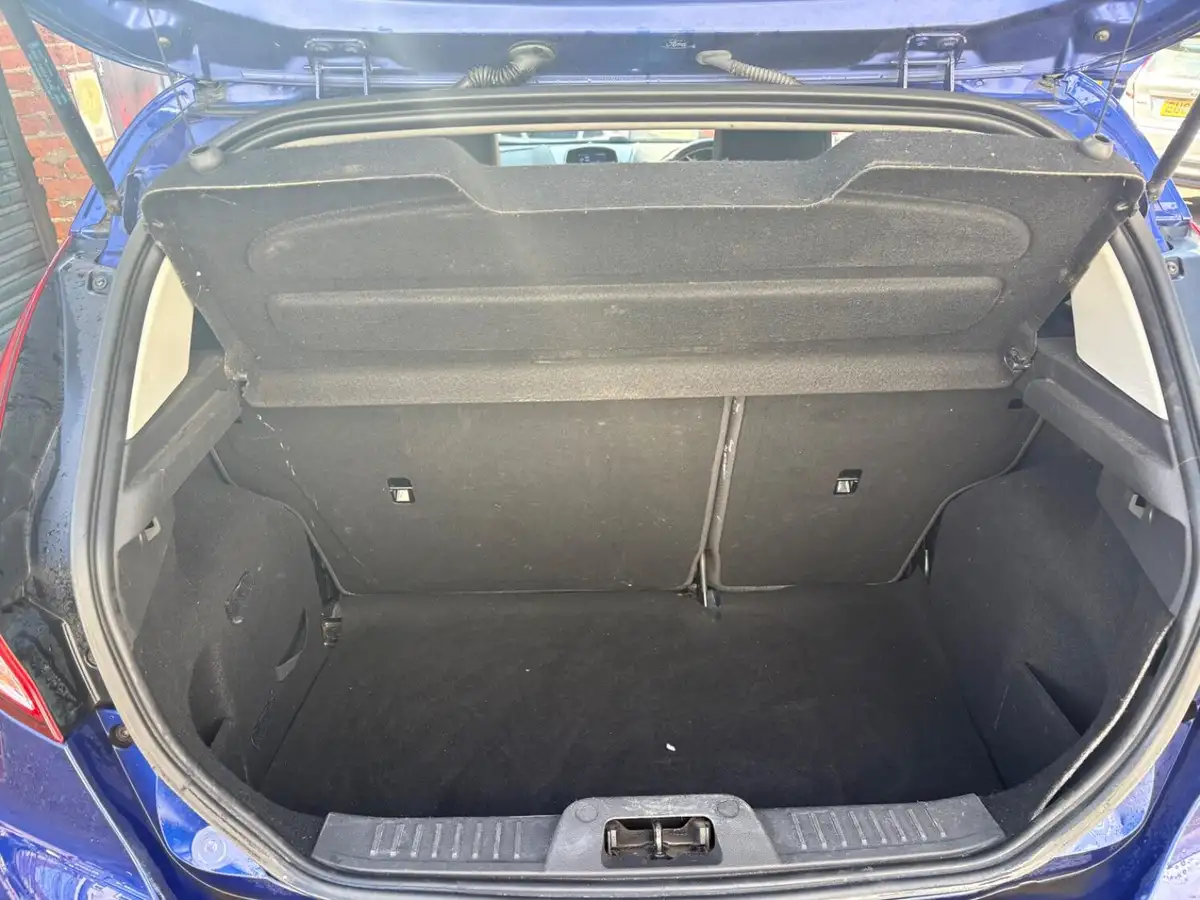 2016-ford-fiesta-10t-titanium-x-125ps-ss-5d-big-11