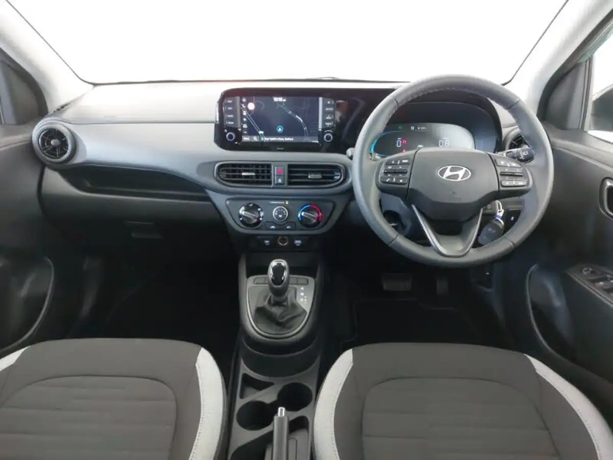 2025-hyundai-i10-12-advance-79ps-auto-big-2
