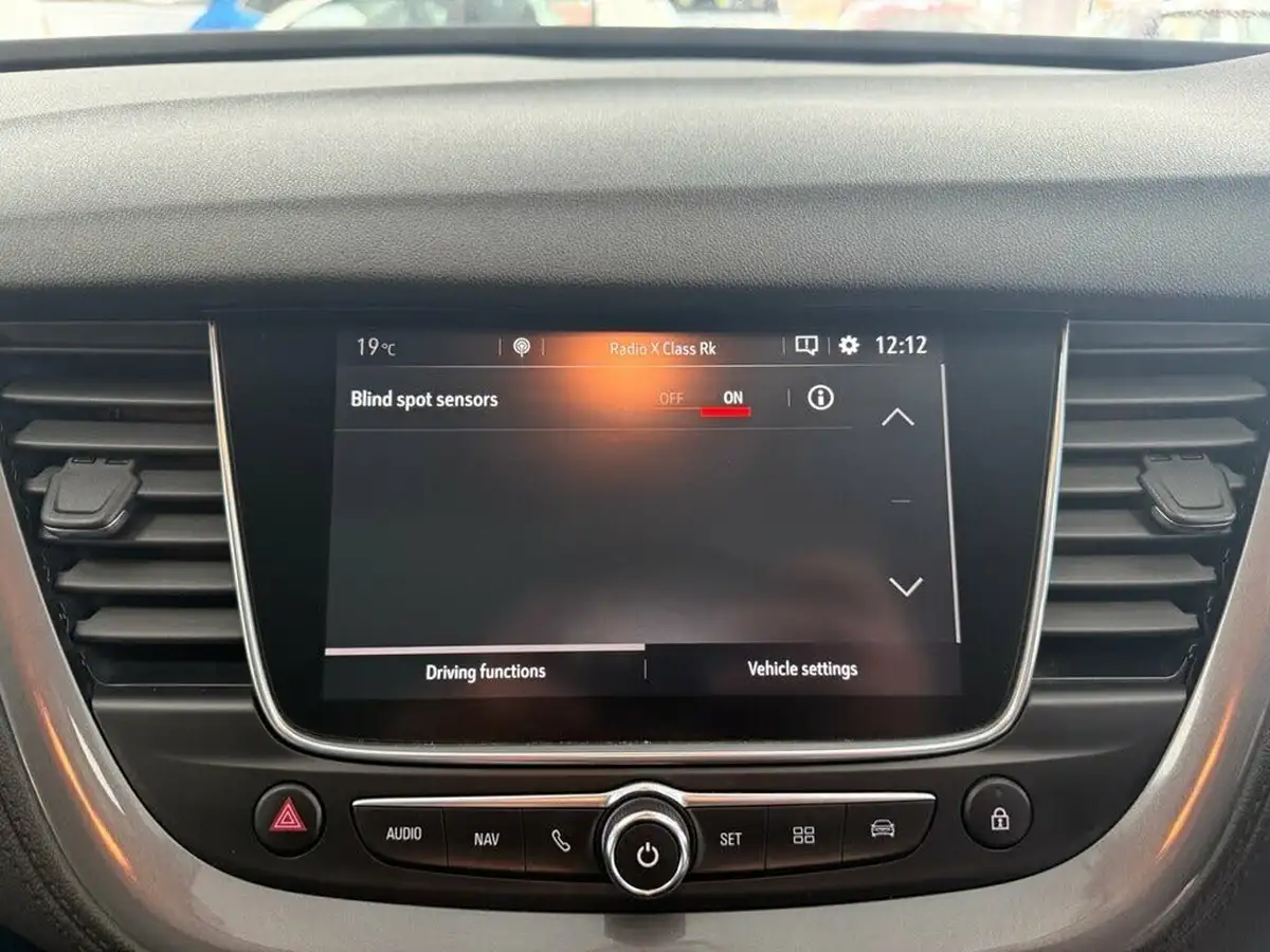 2019-vauxhall-grandland-x-12-elite-nav-big-41