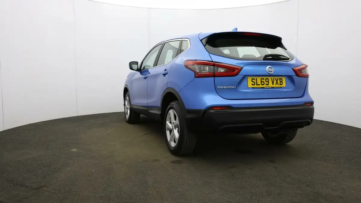 2019-nissan-qashqai-15dci-acenta-premium-17in-alloys-dct-big-24