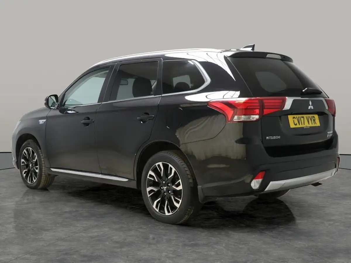 2017-mitsubishi-outlander-20-4hs-phev-5st-big-13