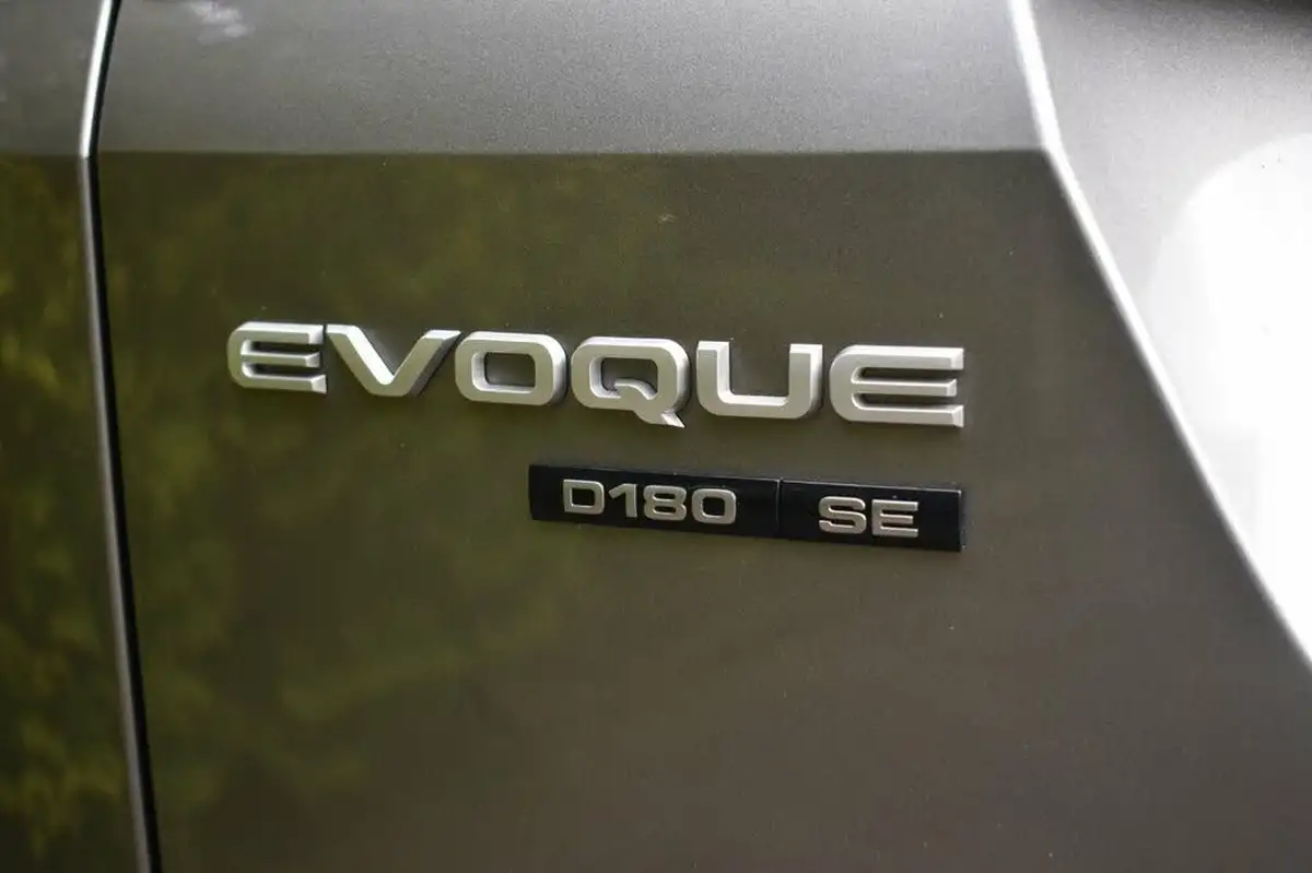 2019-land-rover-range-rover-evoque-20-d180-se-big-37