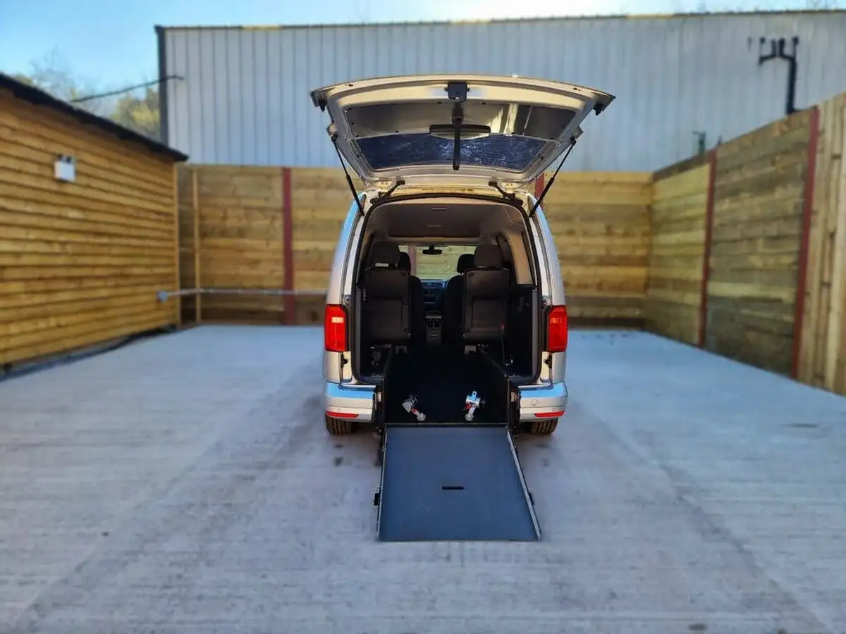 2017-volkswagen-caddy-maxi-life-20tdi-c20-102ps-dsg-big-2