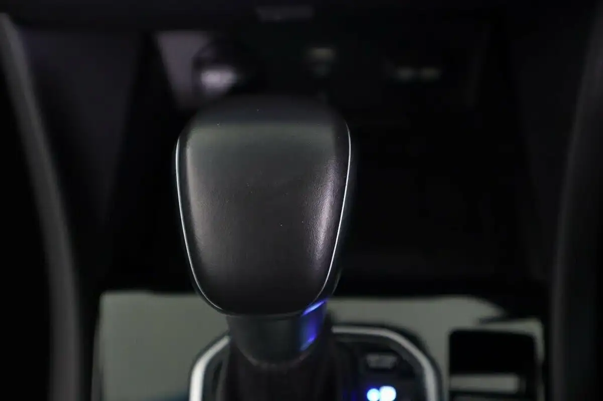 2021-hyundai-ioniq-16-gdi-premium-hybrid-big-9