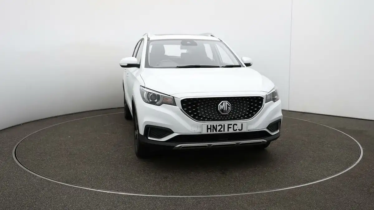 2021-mg-zs-suv-e-exclusive-ev-big-32