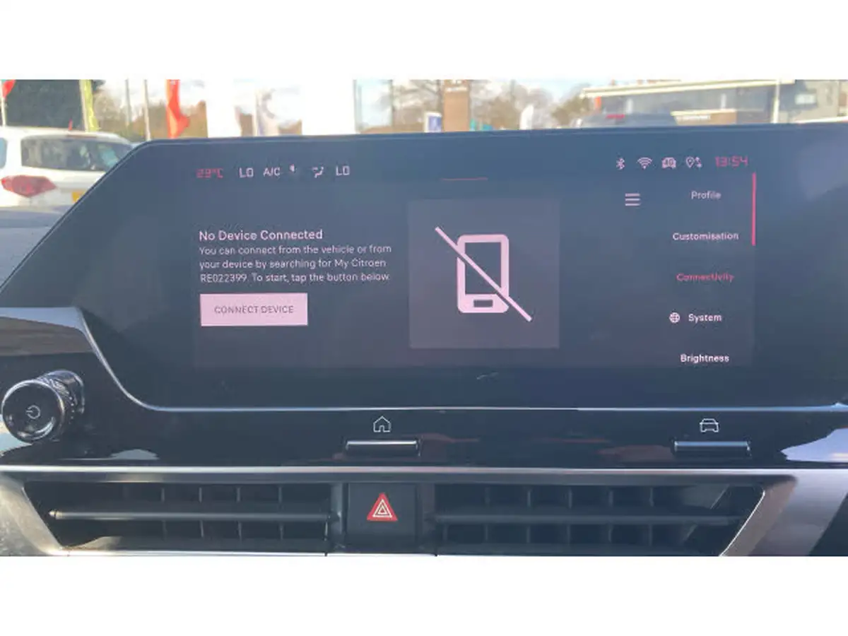 2024-citroen-c4-e-e-series-156ps-54kwh-big-33