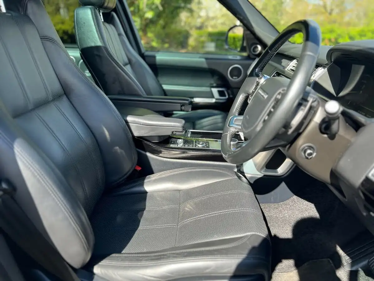2015-land-rover-range-rover-30tdv6-vogue-big-17