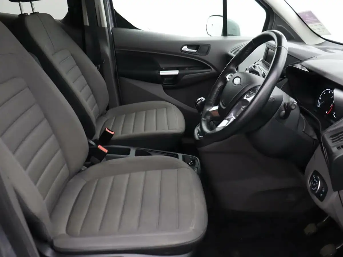 2022-ford-grand-tourneo-connect-15-titanium-120ps-ecoblue-1499cc-big-12