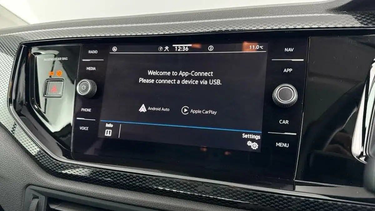 2024-volkswagen-polo-10-tsi-life-big-14