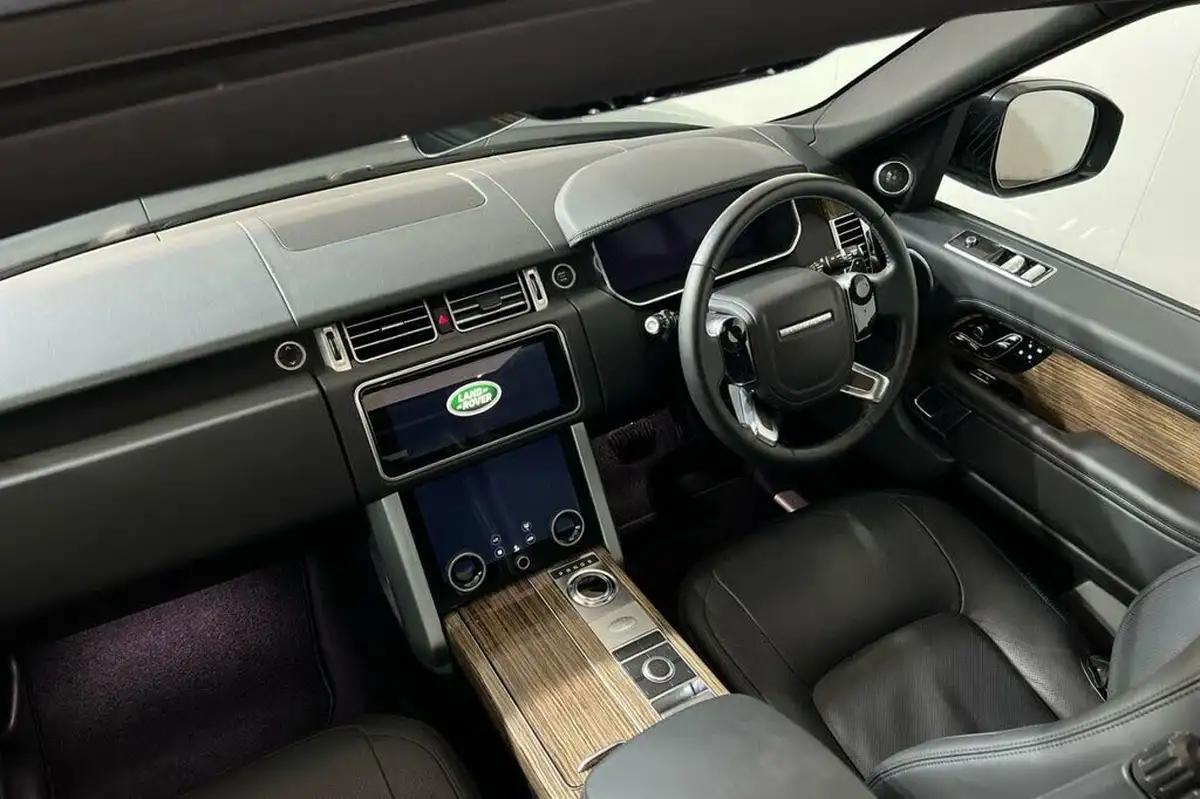 2019-land-rover-range-rover-20-p400e-vogue-big-15