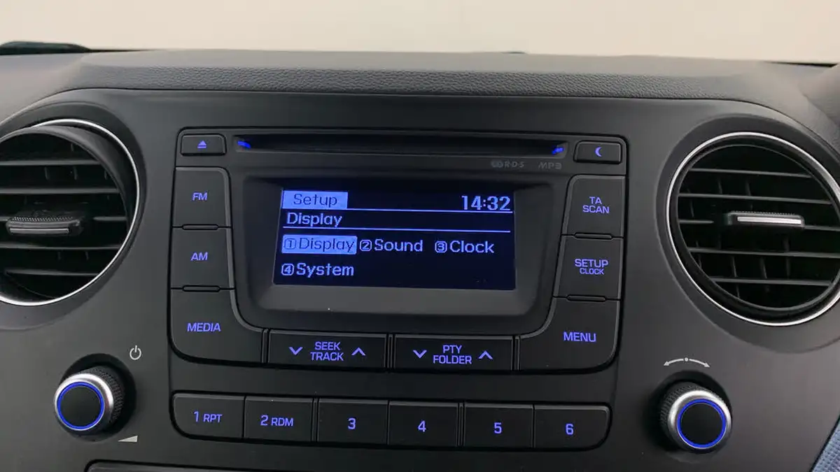 2015-hyundai-i10-10-se-big-26