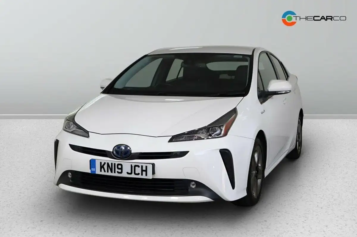 2019-toyota-prius-18-vvt-i-excel-cvt-big-2