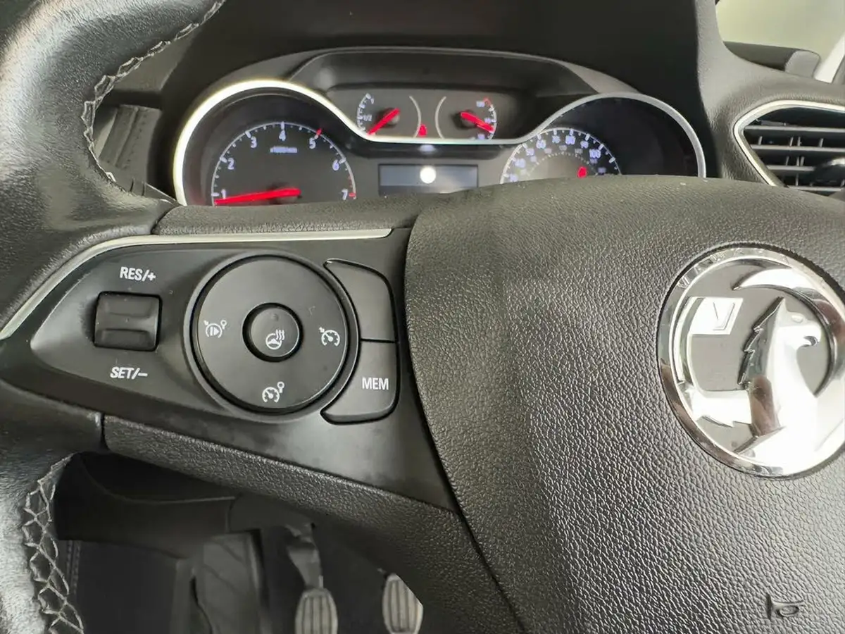 2021-vauxhall-grandland-x-15td-elite-nav-big-23