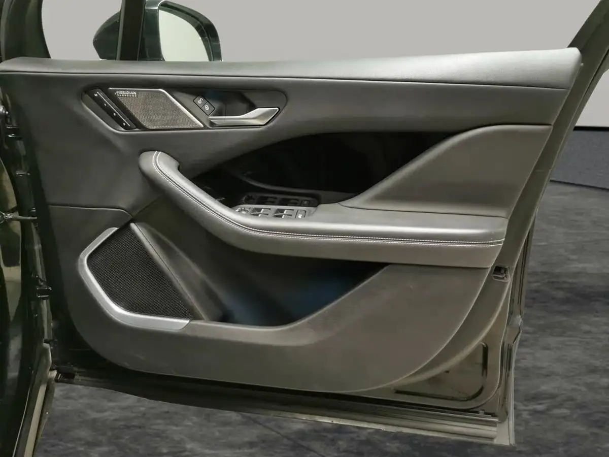 2019-jaguar-i-pace-ev400-hse-big-37