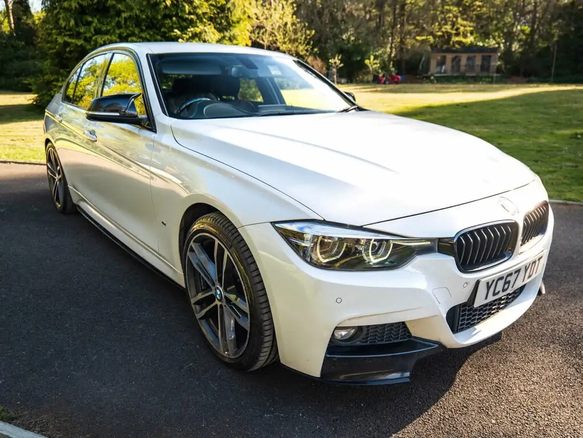 2017-bmw-3-series-20-330e-m-sport-shadow-edition-big-15