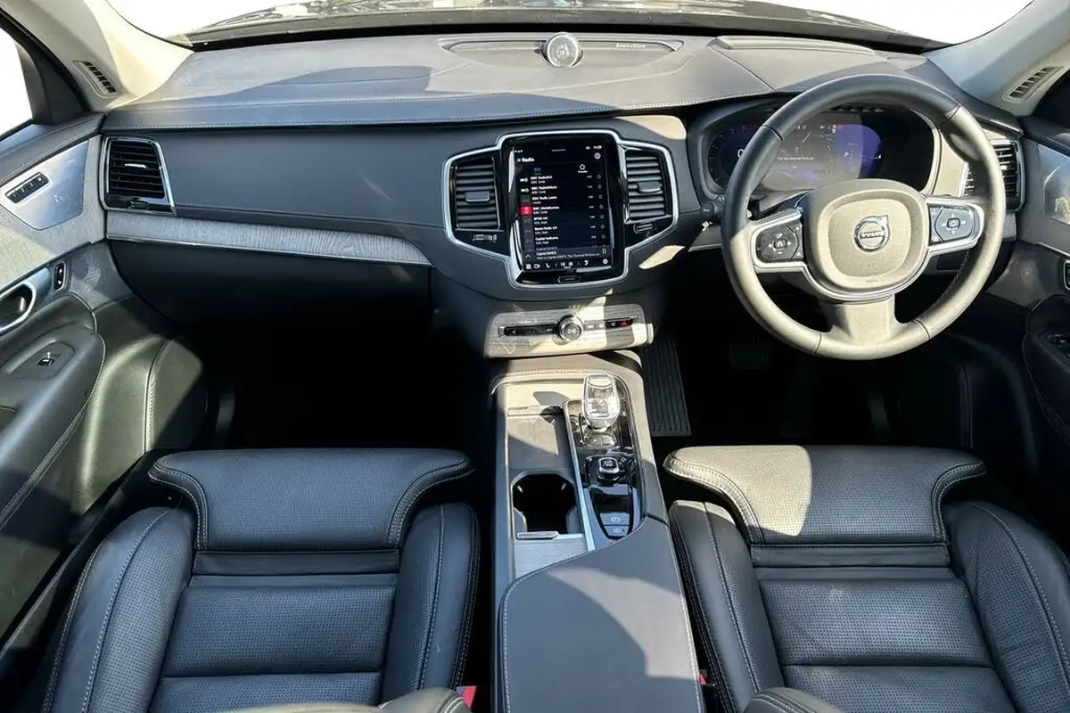 2024-volvo-xc90-20-t8-ultimate-dark-big-5