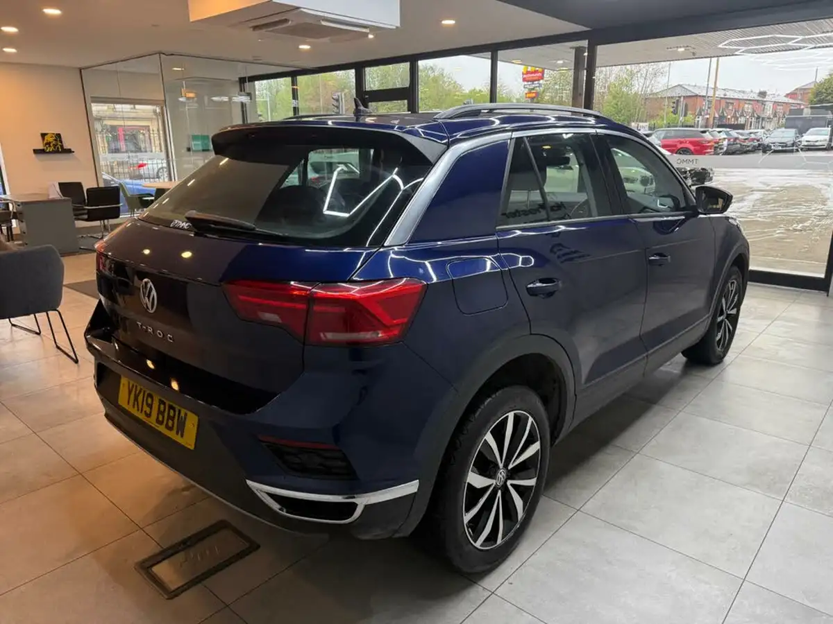 2019-volkswagen-t-roc-16tdi-se-big-12