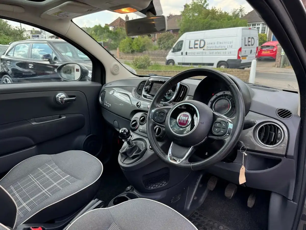 2016-fiat-500-12-lounge-big-15