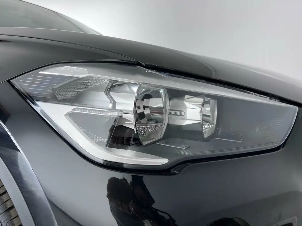 2018-bmw-x1-15-sdrive-18i-se-134bhp-big-5