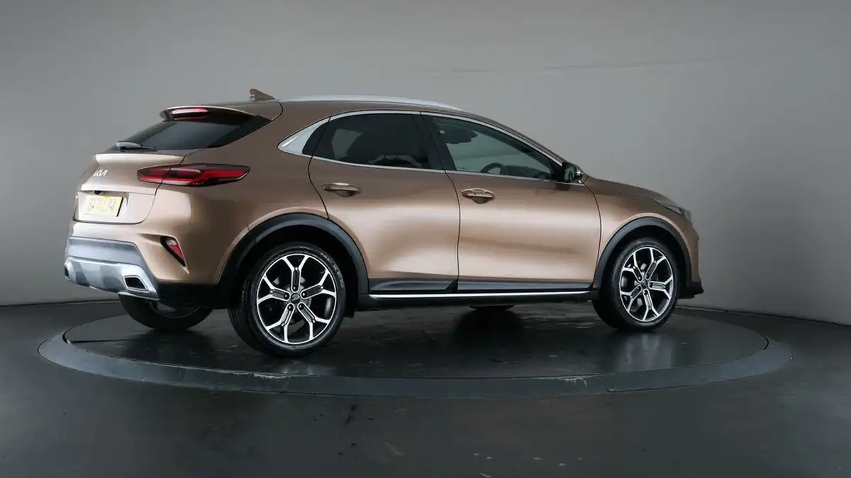 2022-kia-xceed-15-t-gdi-3-big-56