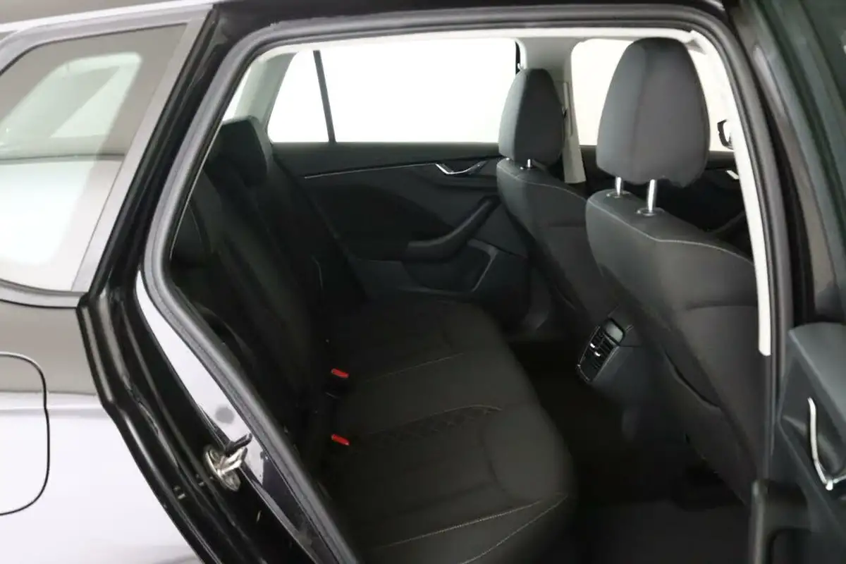 2021-skoda-kamiq-10-tsi-se-95ps-big-12