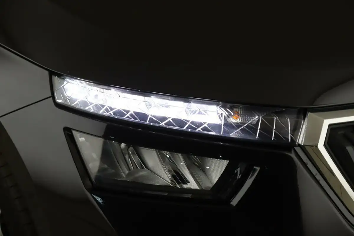 2021-skoda-kamiq-10-tsi-se-95ps-big-8