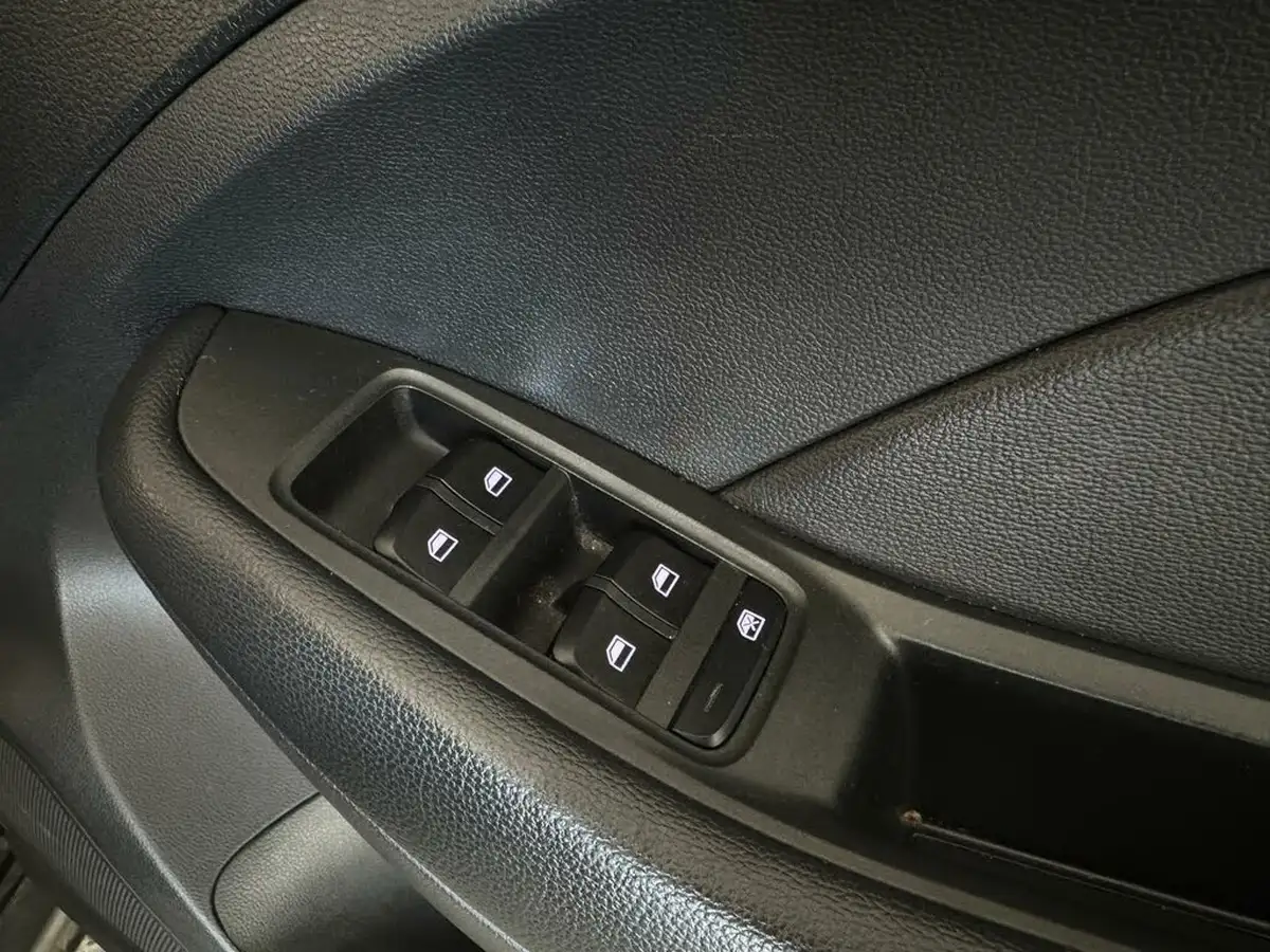 2020-mg-zs-suv-e-exclusive-ev-big-28