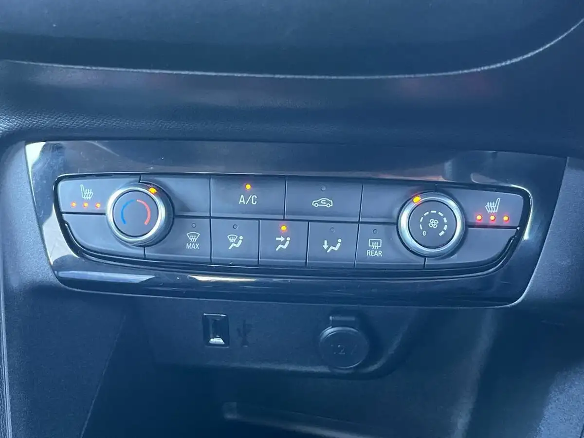 2021-vauxhall-corsa-12i-griffin-edition-big-18