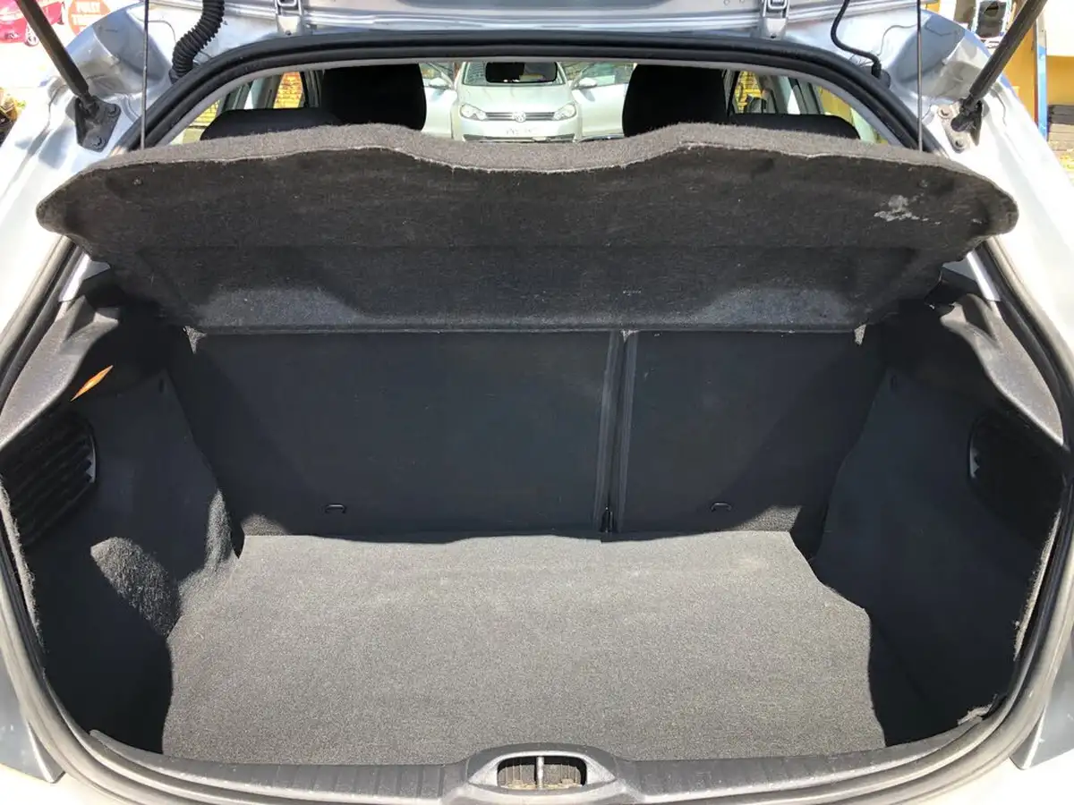 2018-peugeot-208-12-puretech-active-82bhp-ss-etg5-big-12