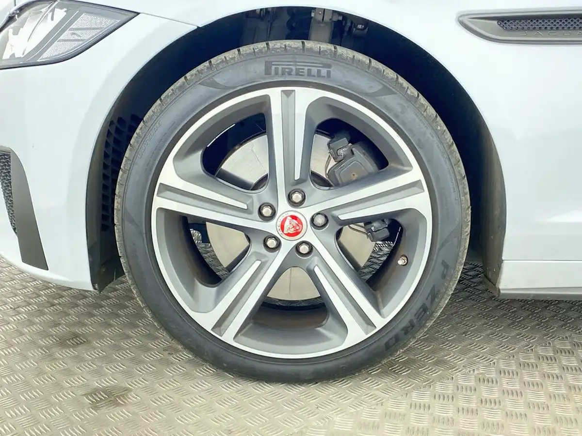 2018-jaguar-xf-20i-r-sport-300ps-awd-saloon-4d-1997cc-big-10