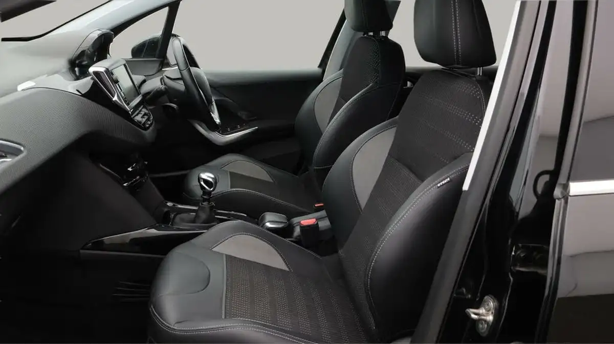 2019-peugeot-2008-suv-12-puretech-allure-130bhp-big-14