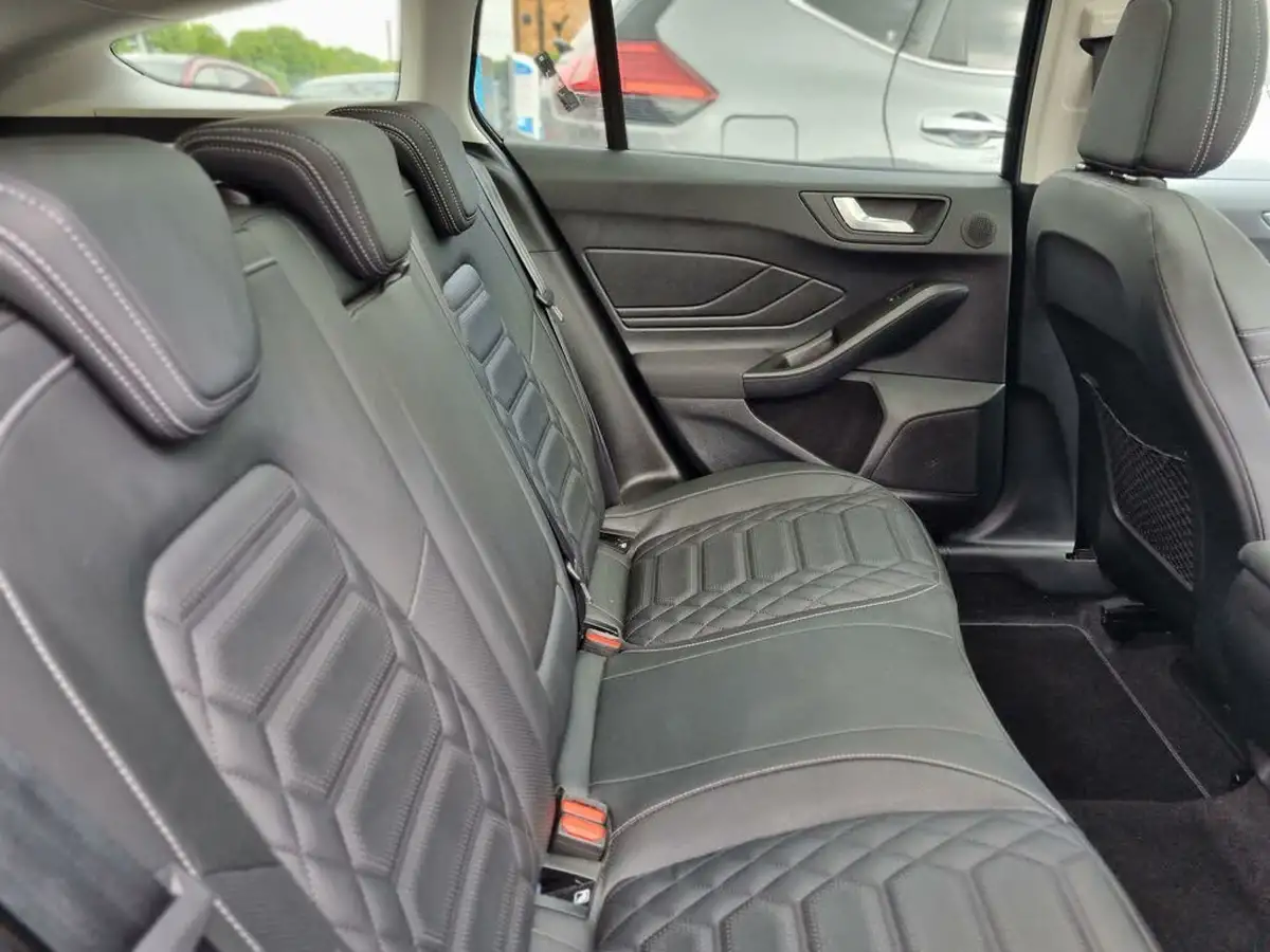 2024-ford-focus-10t-active-x-125ps-estate-big-15