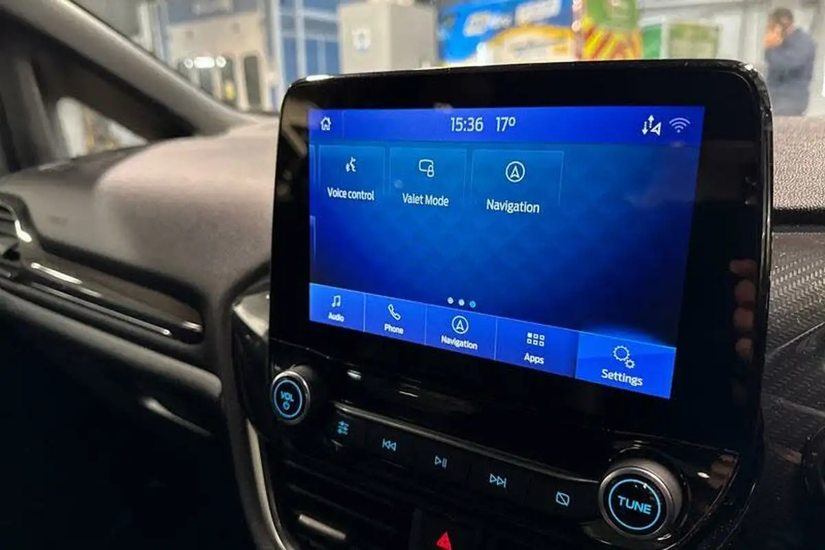 2022-ford-fiesta-10t-st-line-x-100ps-big-34