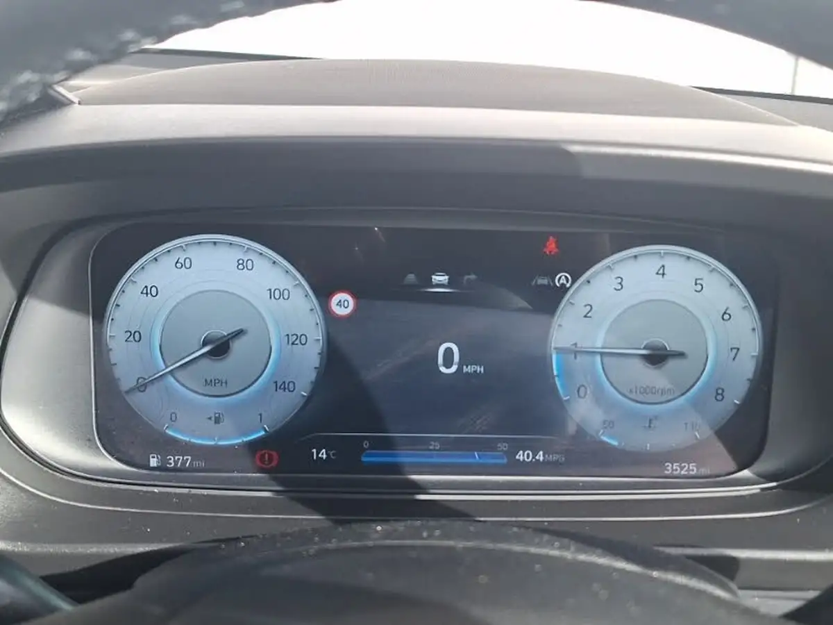 2024-hyundai-i20-10-t-gdi-advance-big-10
