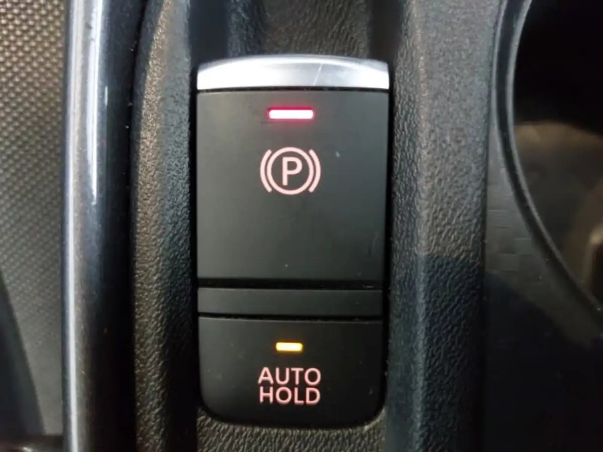 2022-nissan-juke-10-dig-t-n-connecta-big-17