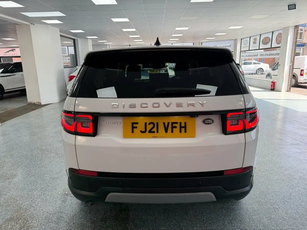 2021-land-rover-discovery-sport-20-d165-s-big-10