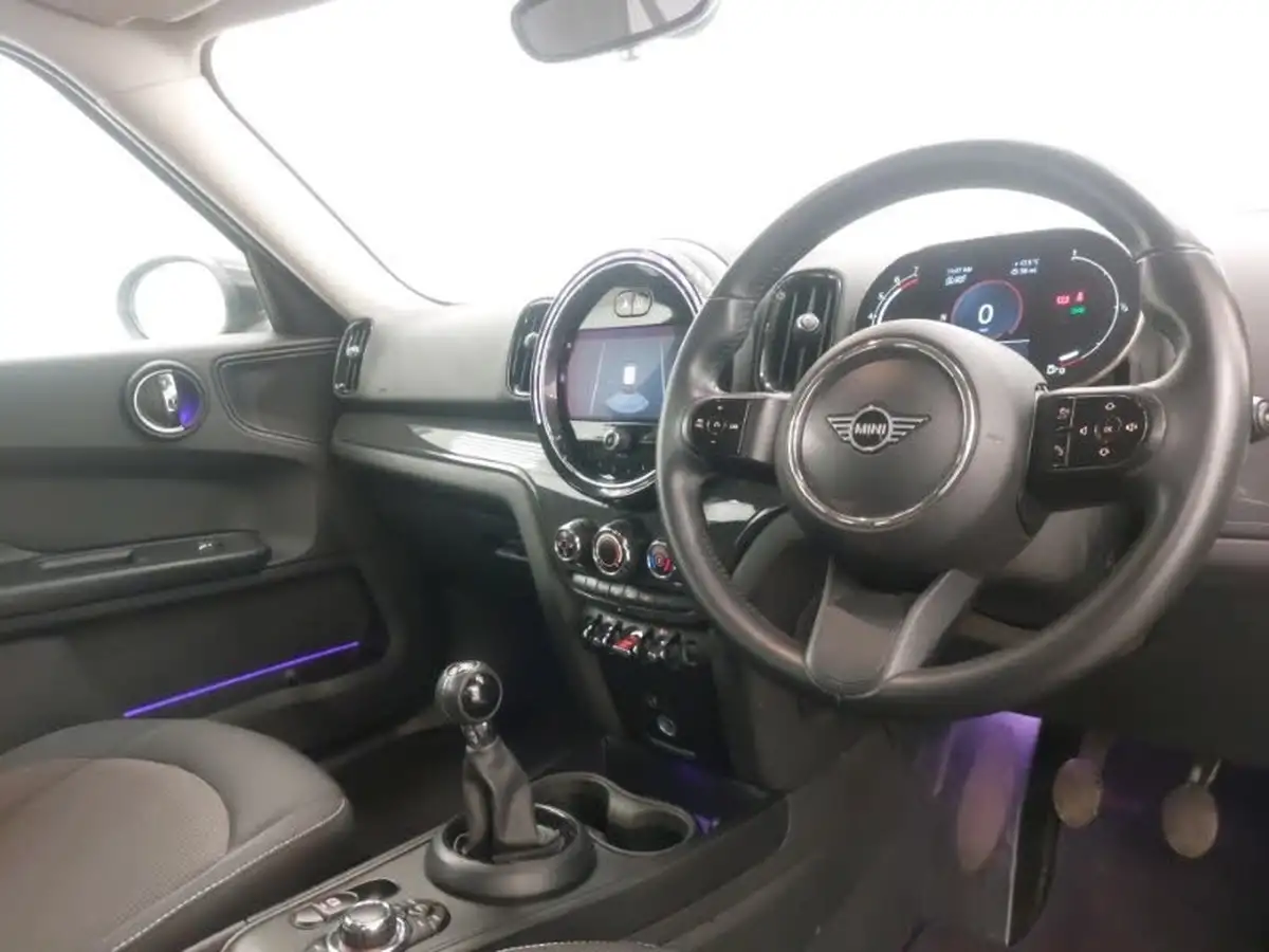2022-mini-countryman-15-cooper-classic-big-18