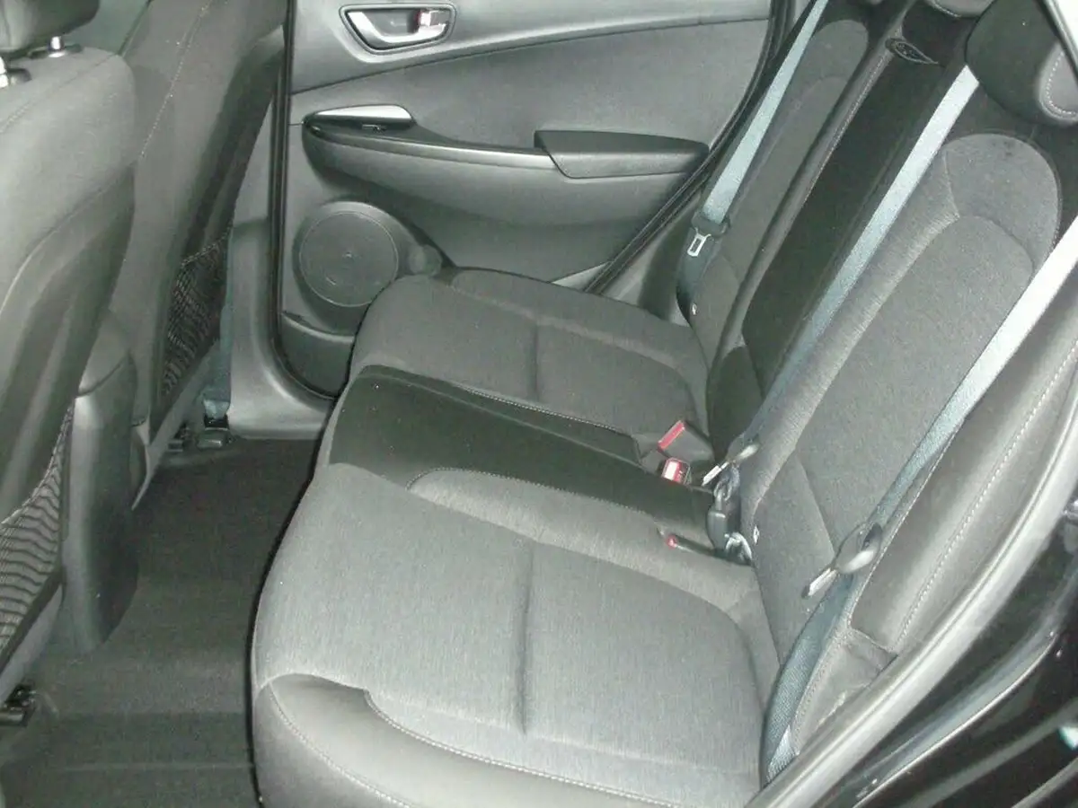 2021-hyundai-kona-e-premium-136ps-39kwh-105kw-obc-big-17