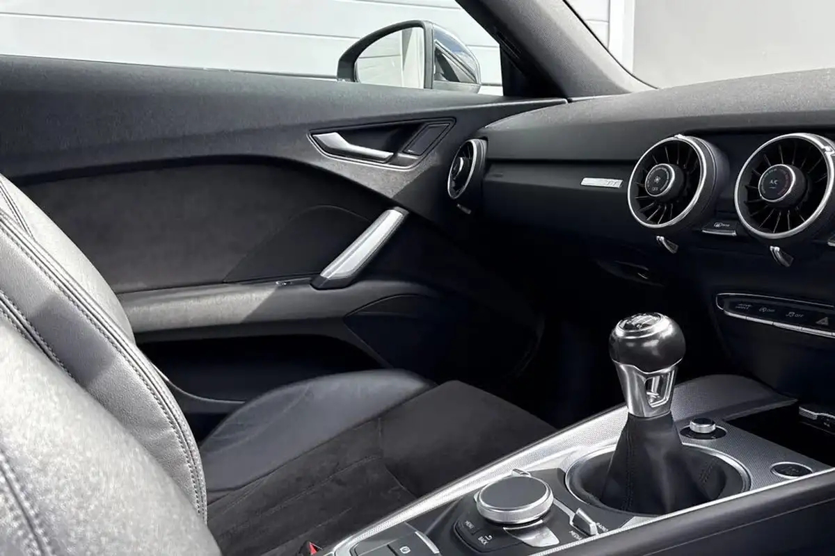 2016-audi-tt-coupe-18-tfsi-sport-big-36