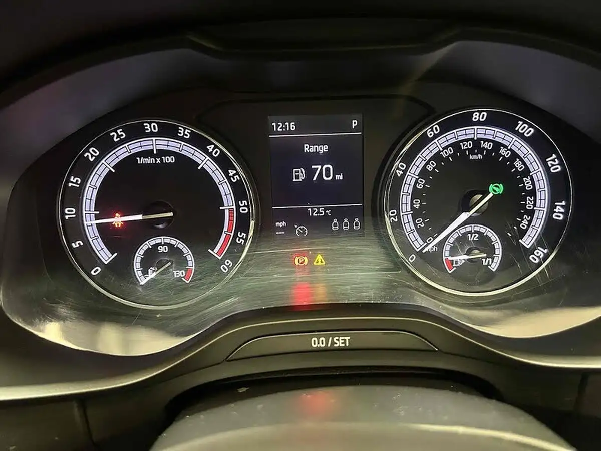 2017-skoda-kodiaq-20tdi-se-5-seatsss-dsg-big-13