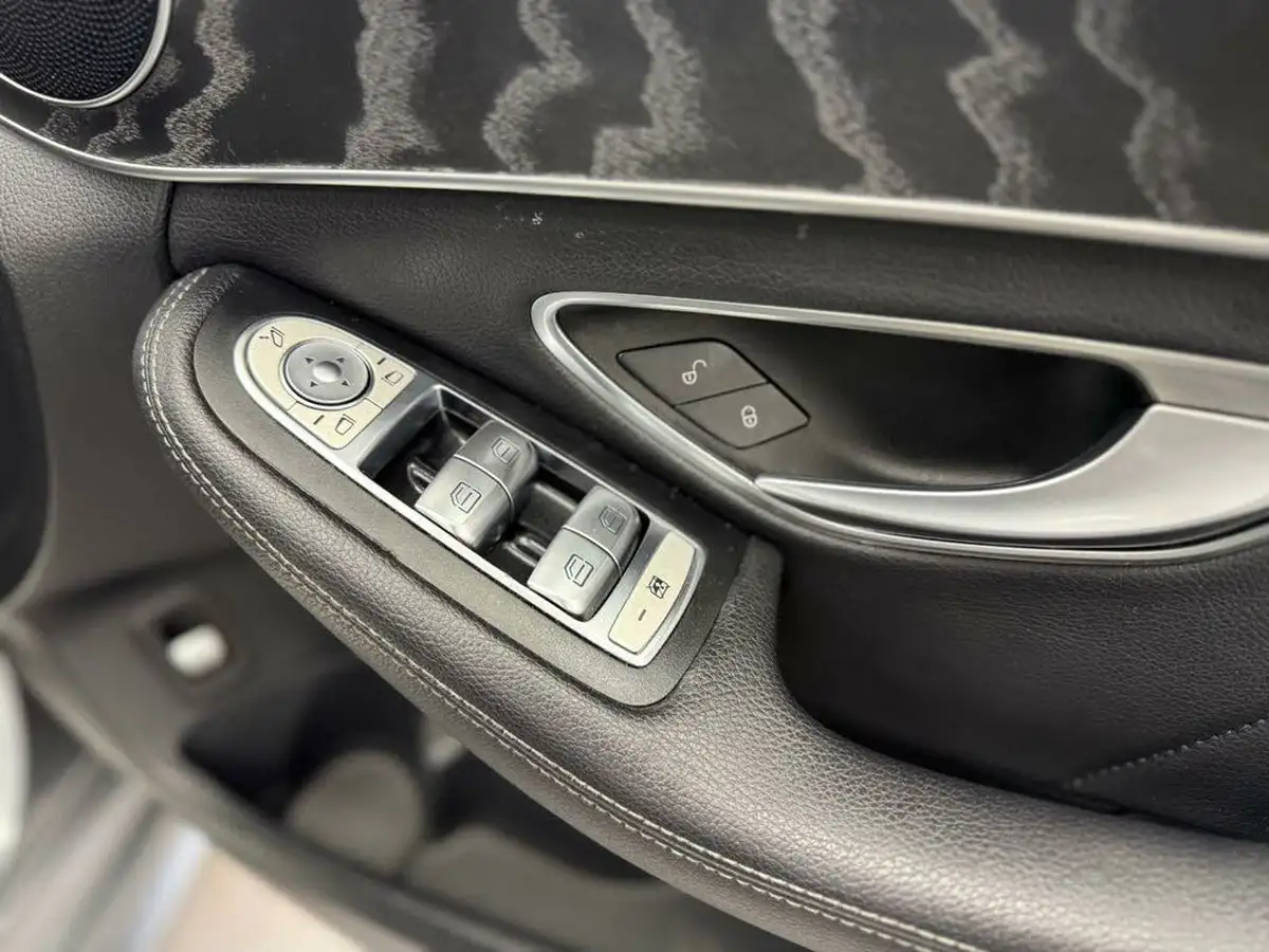 2019-mercedes-benz-c-class-20d-c300d-amg-line-245ps-ss-estate-5d-big-26