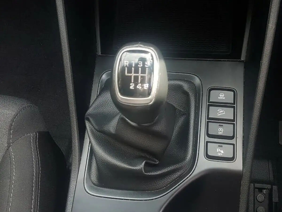 2019-hyundai-tucson-16-gdi-se-nav-big-17