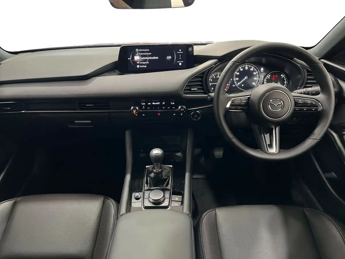 2025-mazda-mazda3-20-e-skyactiv-x-takumi-big-5