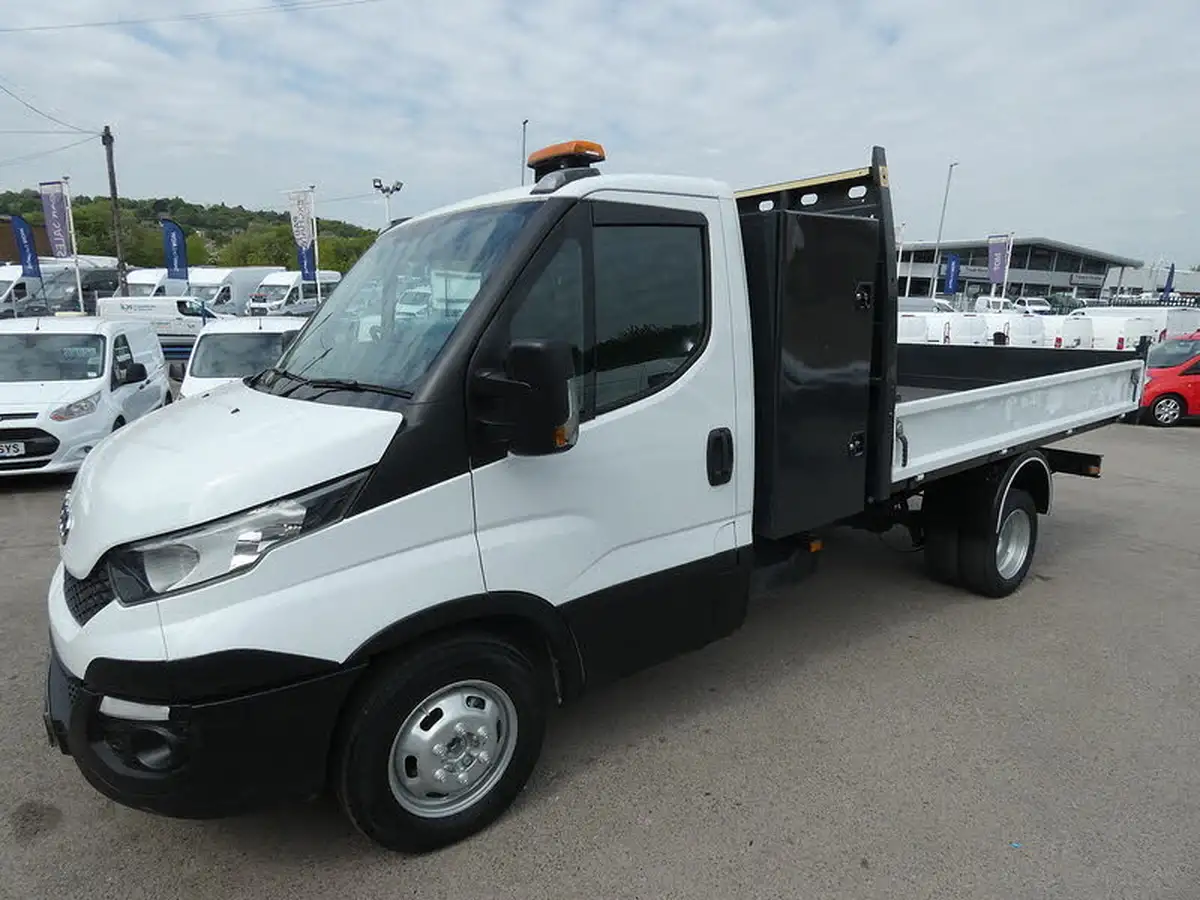 2016-iveco-daily-c-class-23td-35c13-3750-chassis-cab-big-18