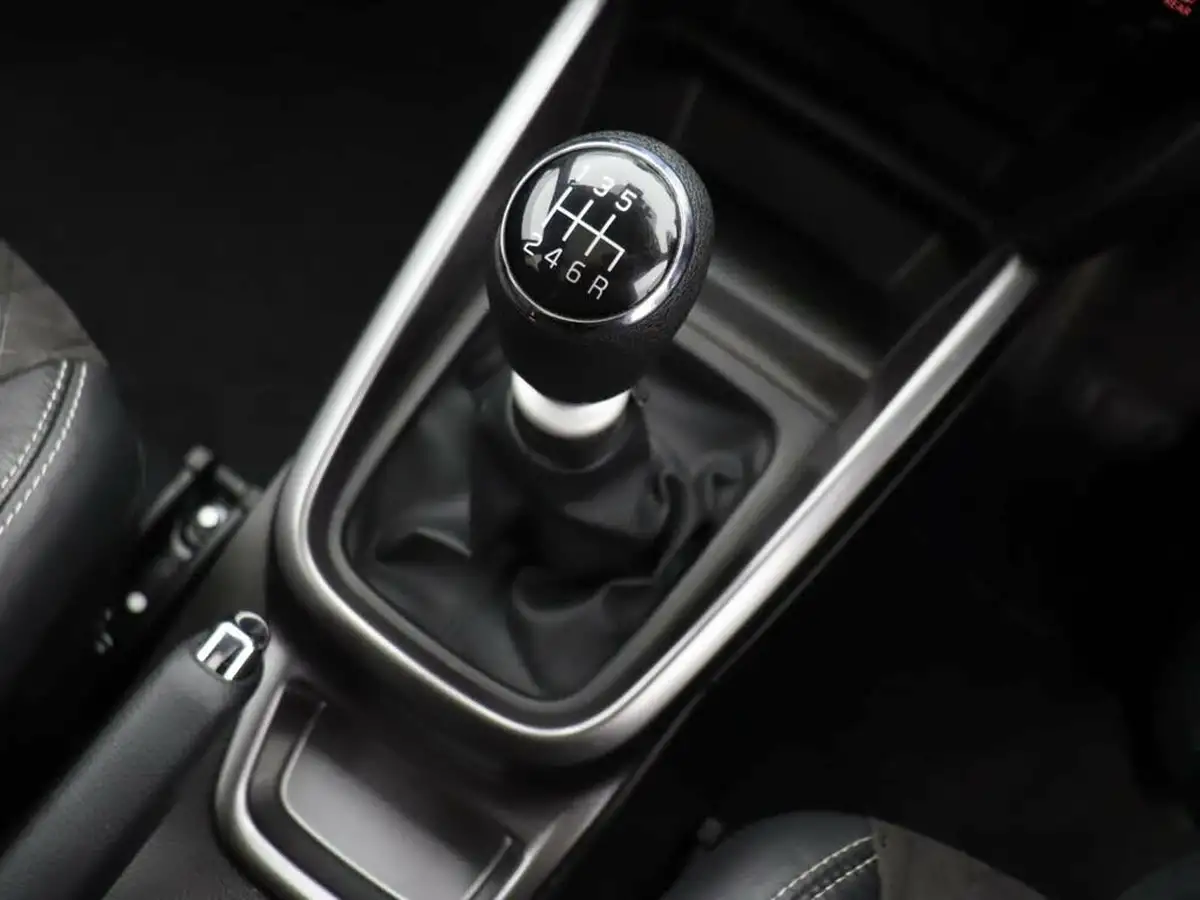 2021-suzuki-vitara-14-boosterjet-sz5-big-26