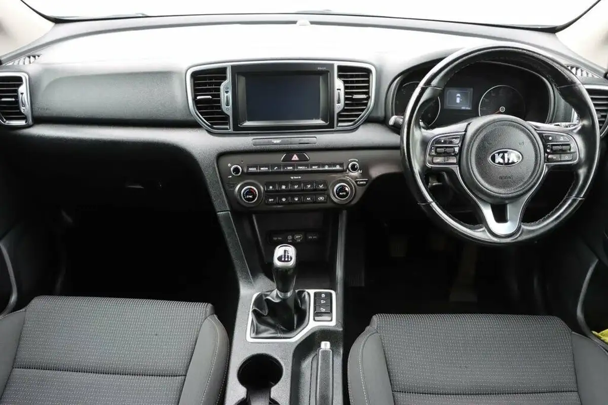 2016-kia-sportage-17crdi-2-big-12
